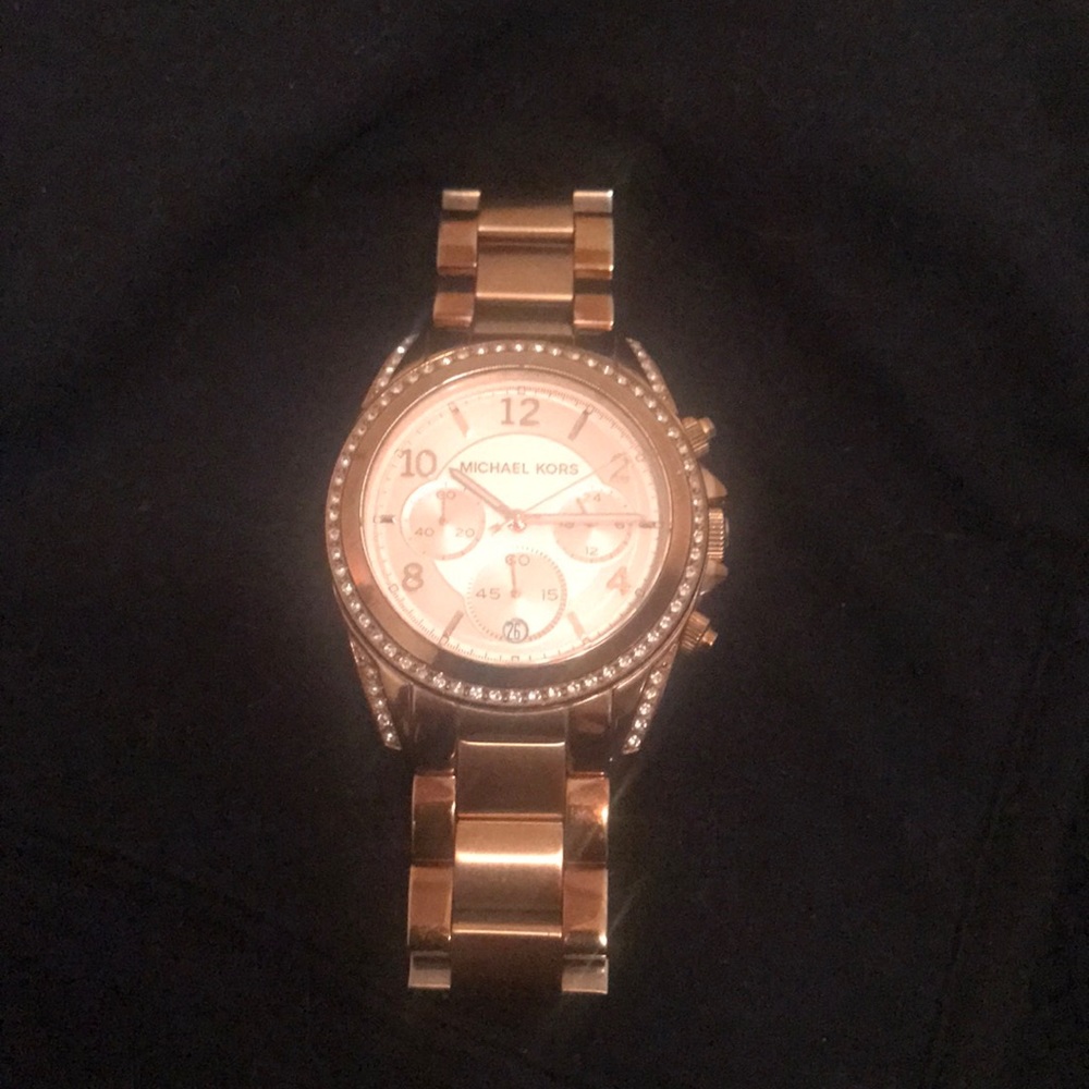 Large face rose gold Michael kits watch